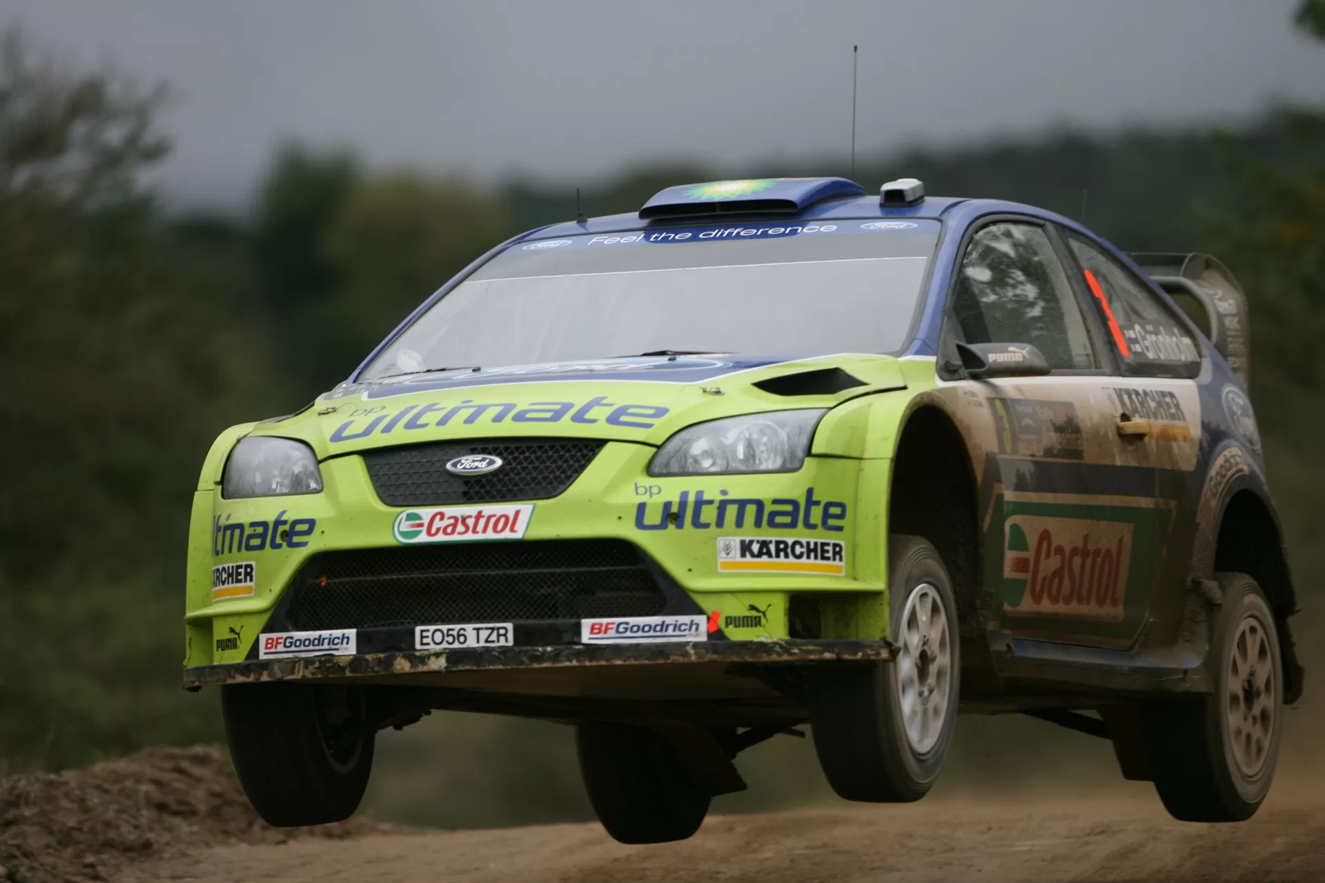 Ford Focus Rally Car WRC – Blue Oval Victory in Rallying缩略图