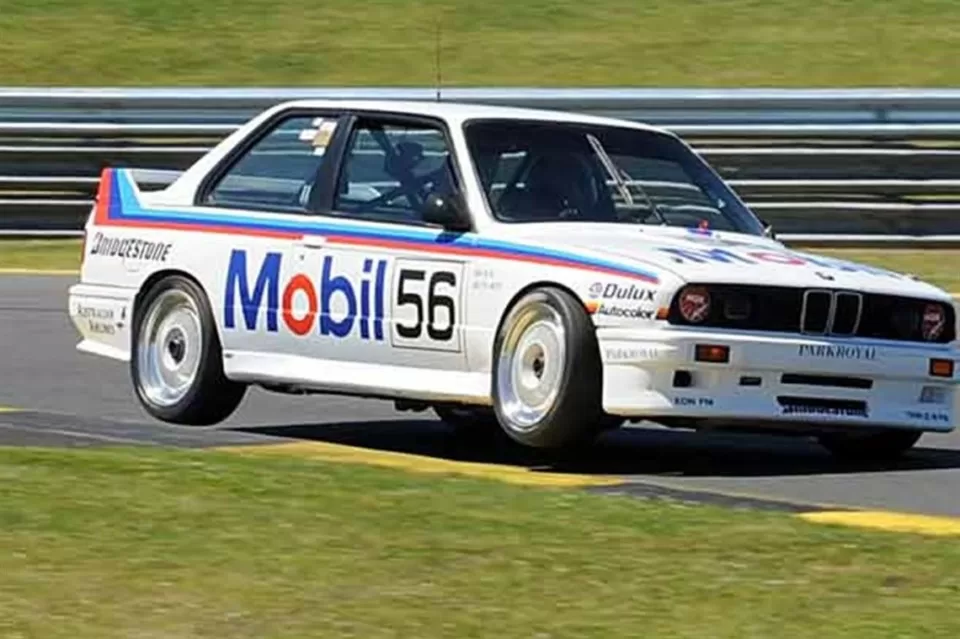 Dominant on Tarmac – The Rally-Bred BMW E30 M3插图3