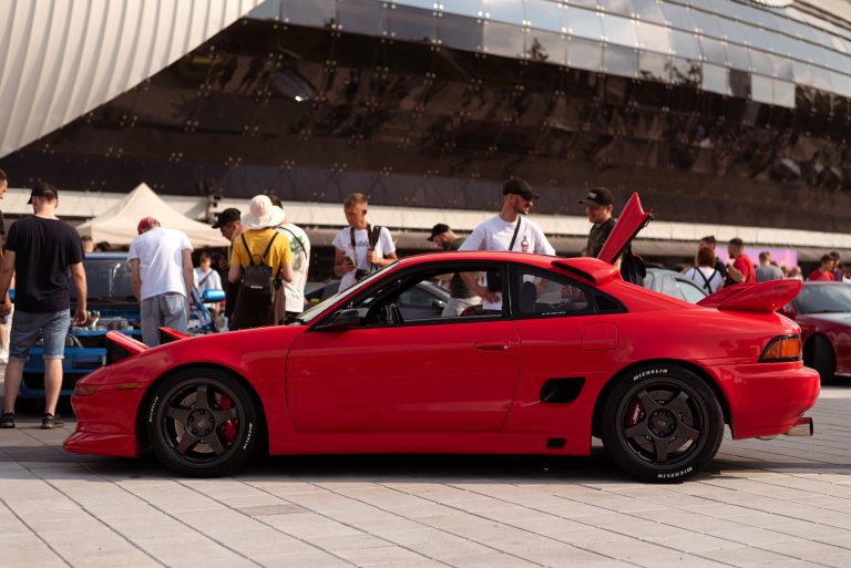 Toyota-MR2