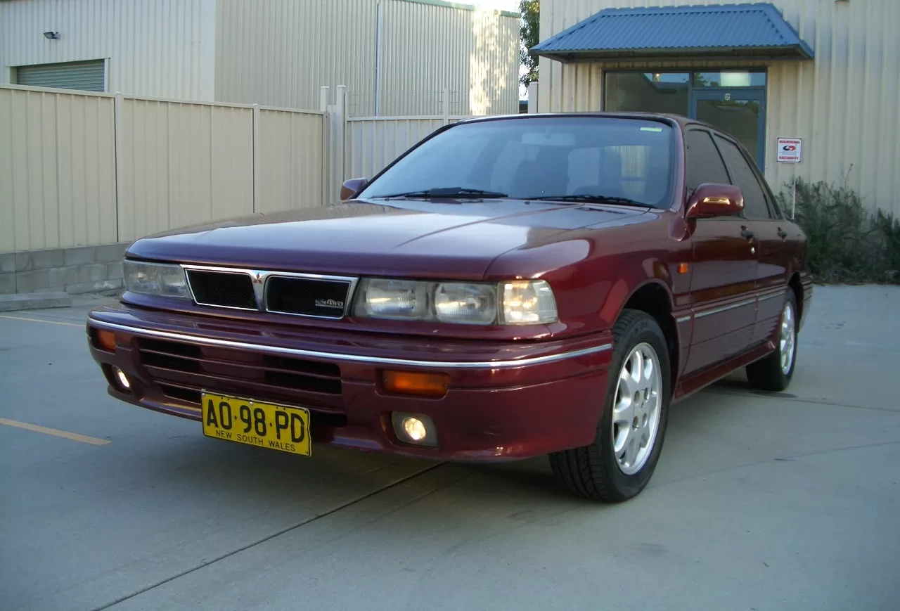 High-Tech Mitsubishi Galant VR-4插图2