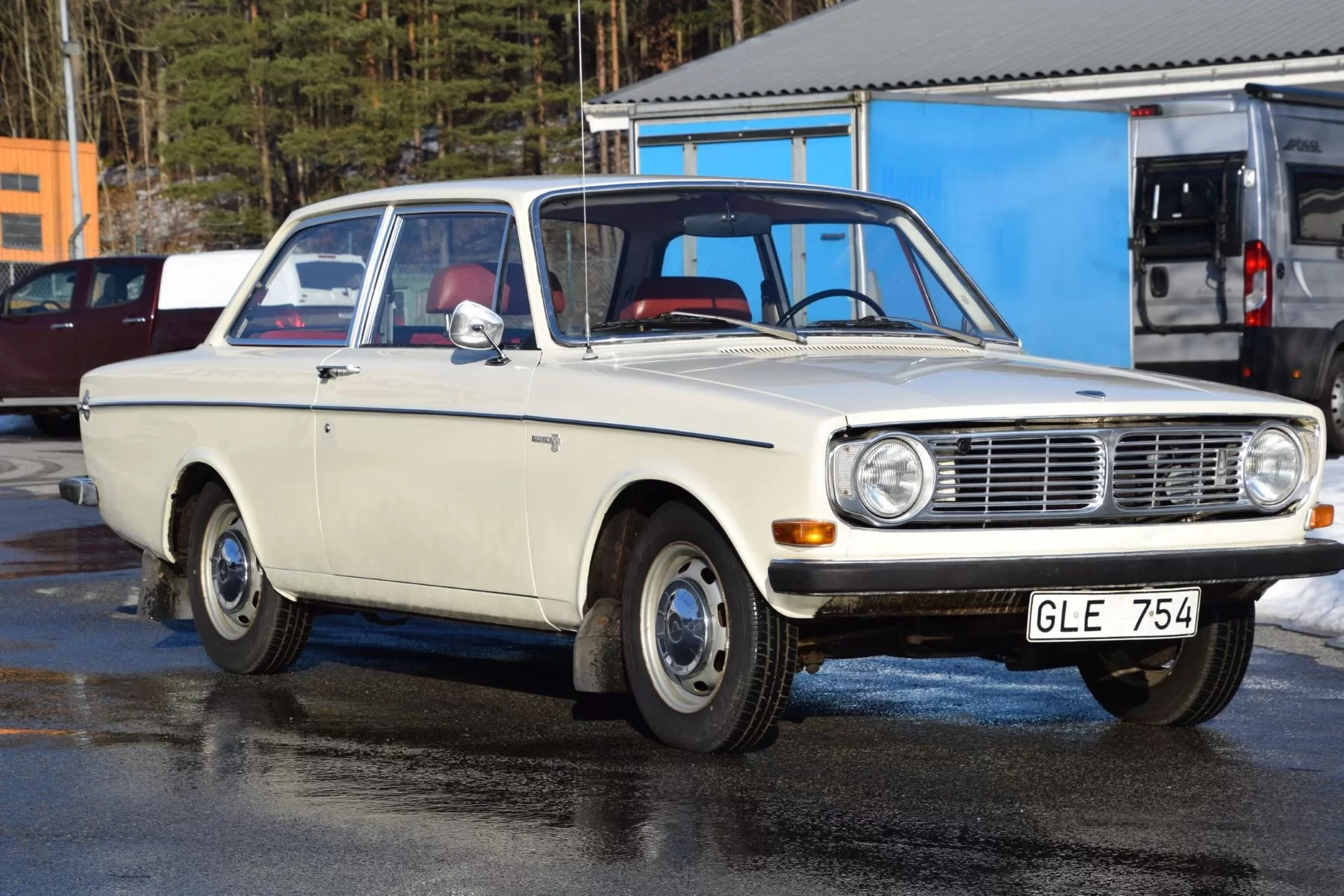 The Definitive Guide to the Legendary Volvo 142插图