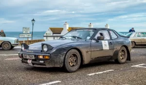 944 Rally Car Is Surprising Competition Pedigree缩略图