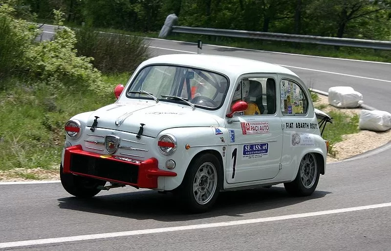 Tiny Terror – Underdog Fiat 500 rally car Shocked Rally Racing缩略图