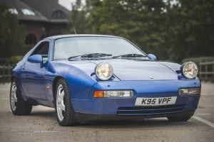 Porsche 928 – The GT That Nearly Replaced an Icon缩略图