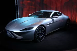 Aston Martin DB10 – James Bond’s Exclusive Supercar缩略图