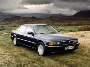 BMW E38 7 Series – Pinnacle of 1990s Luxury Performance缩略图