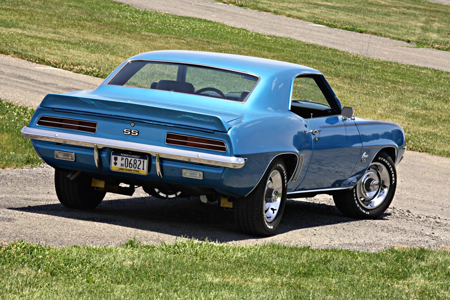 The First-Generation Camaro: A Muscle Car Legend插图3