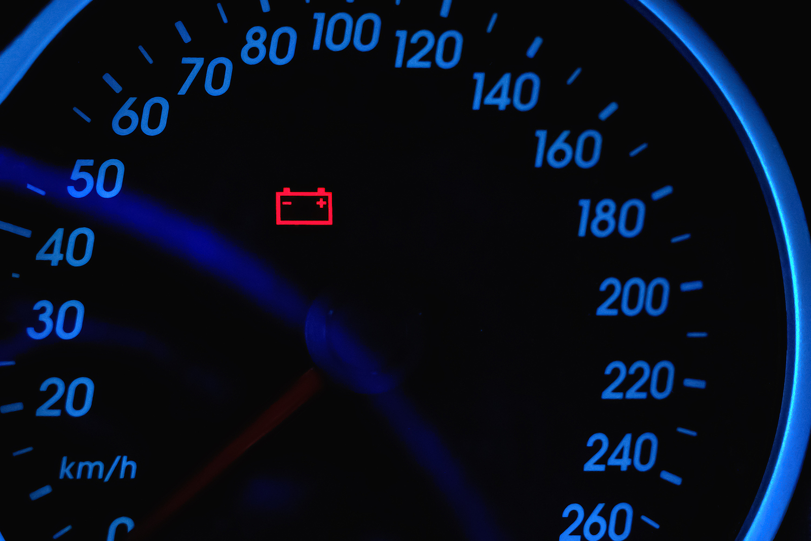 Don’t Get Stuck in the Dark: Understanding Your Car’s Battery Light插图3