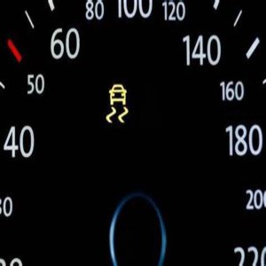 what does traction control light mean