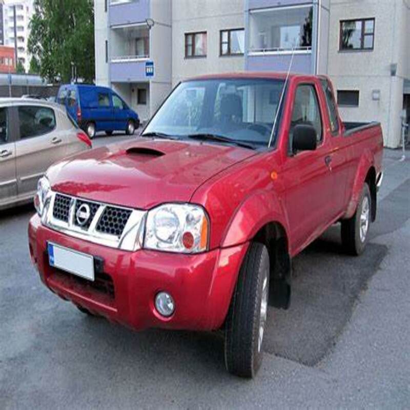 nissan trucks 2023