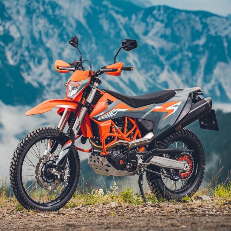 enduro motorcycle