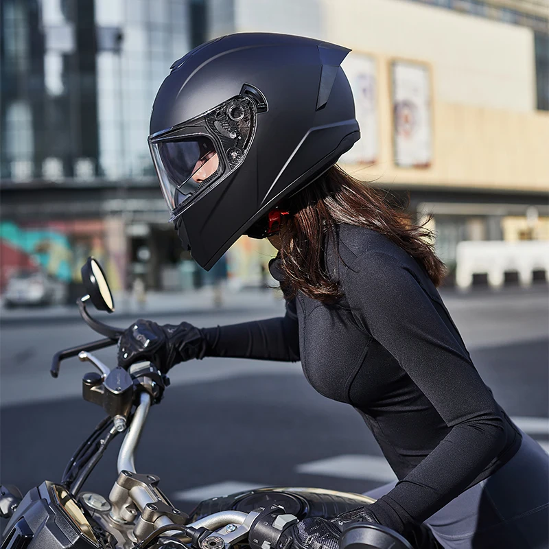 women motorcycle helmet