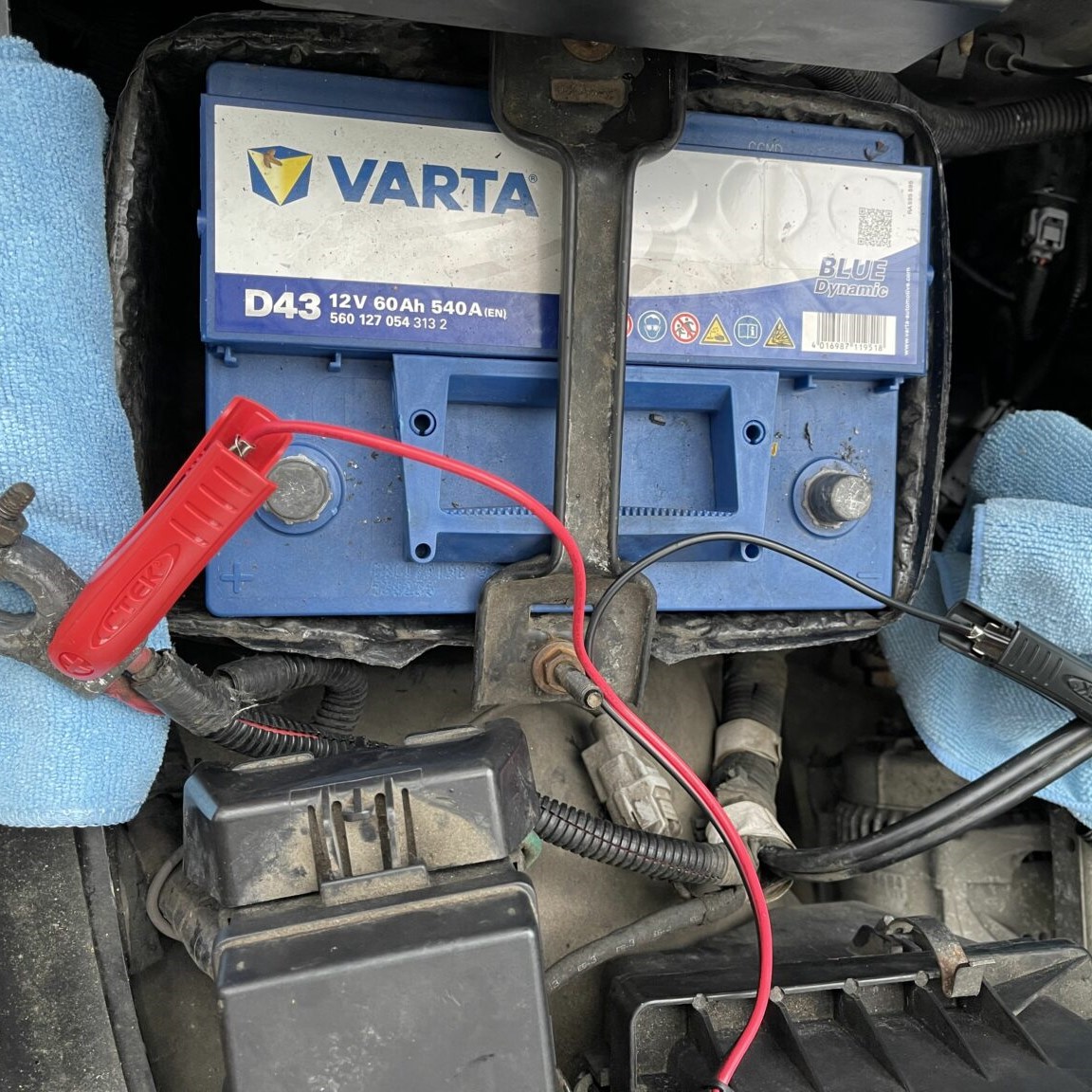disconnect car battery