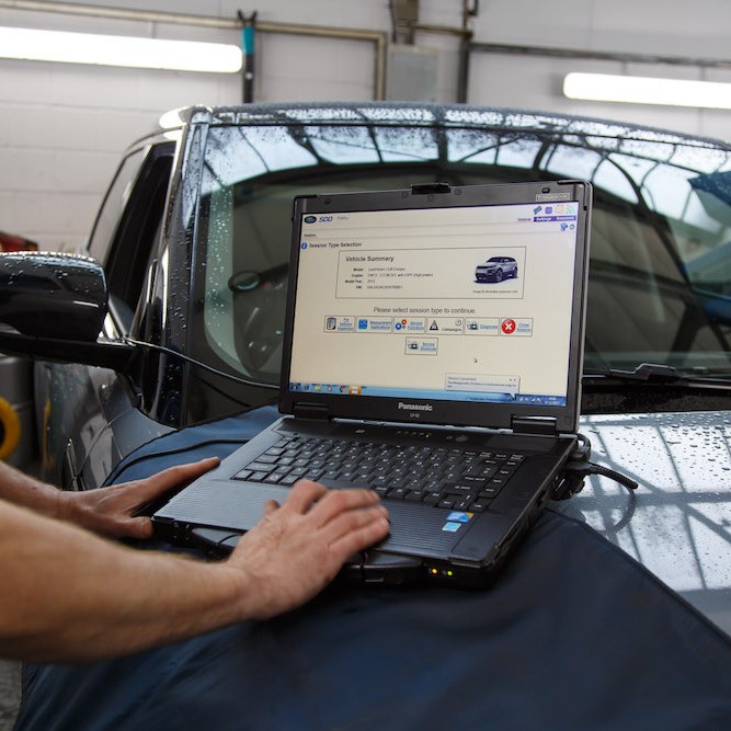 leave battery disconnected to reset car computer