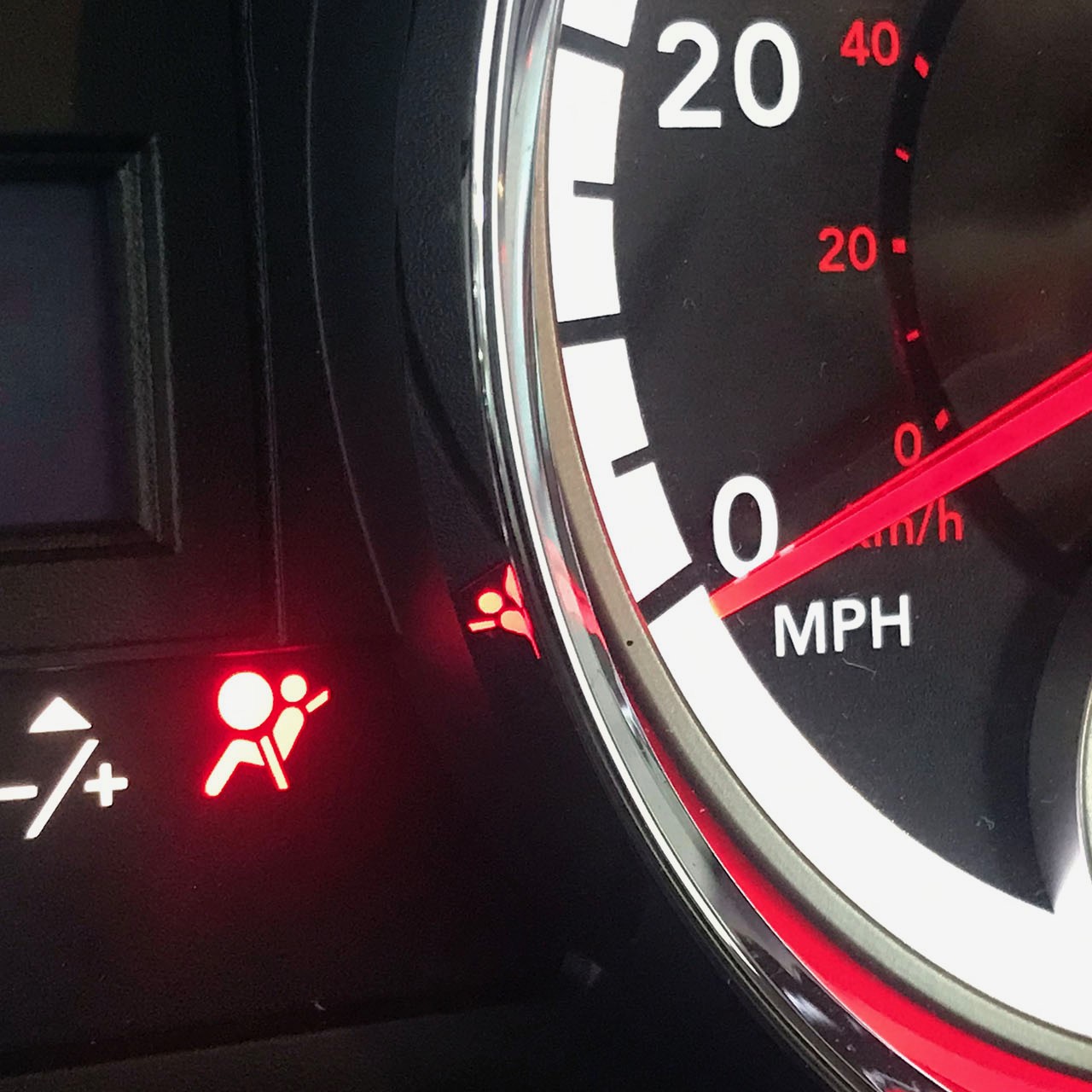 airbag light on