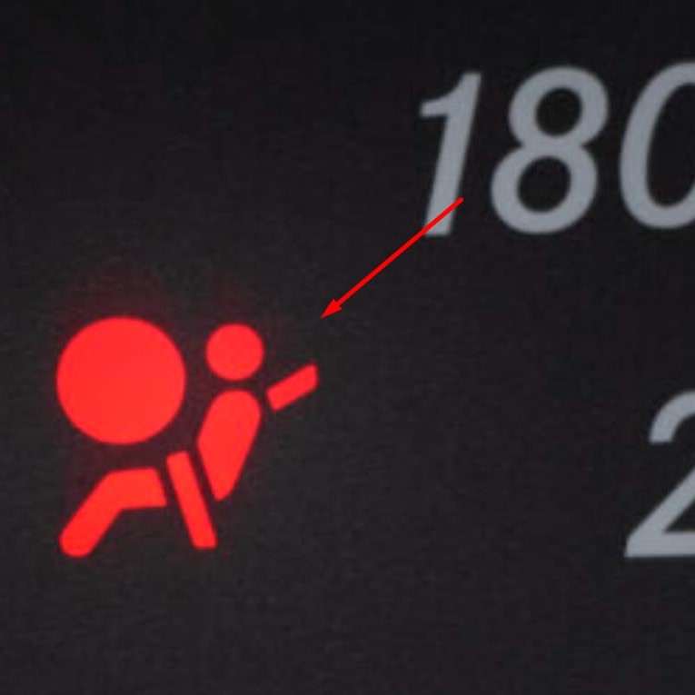 airbag light on