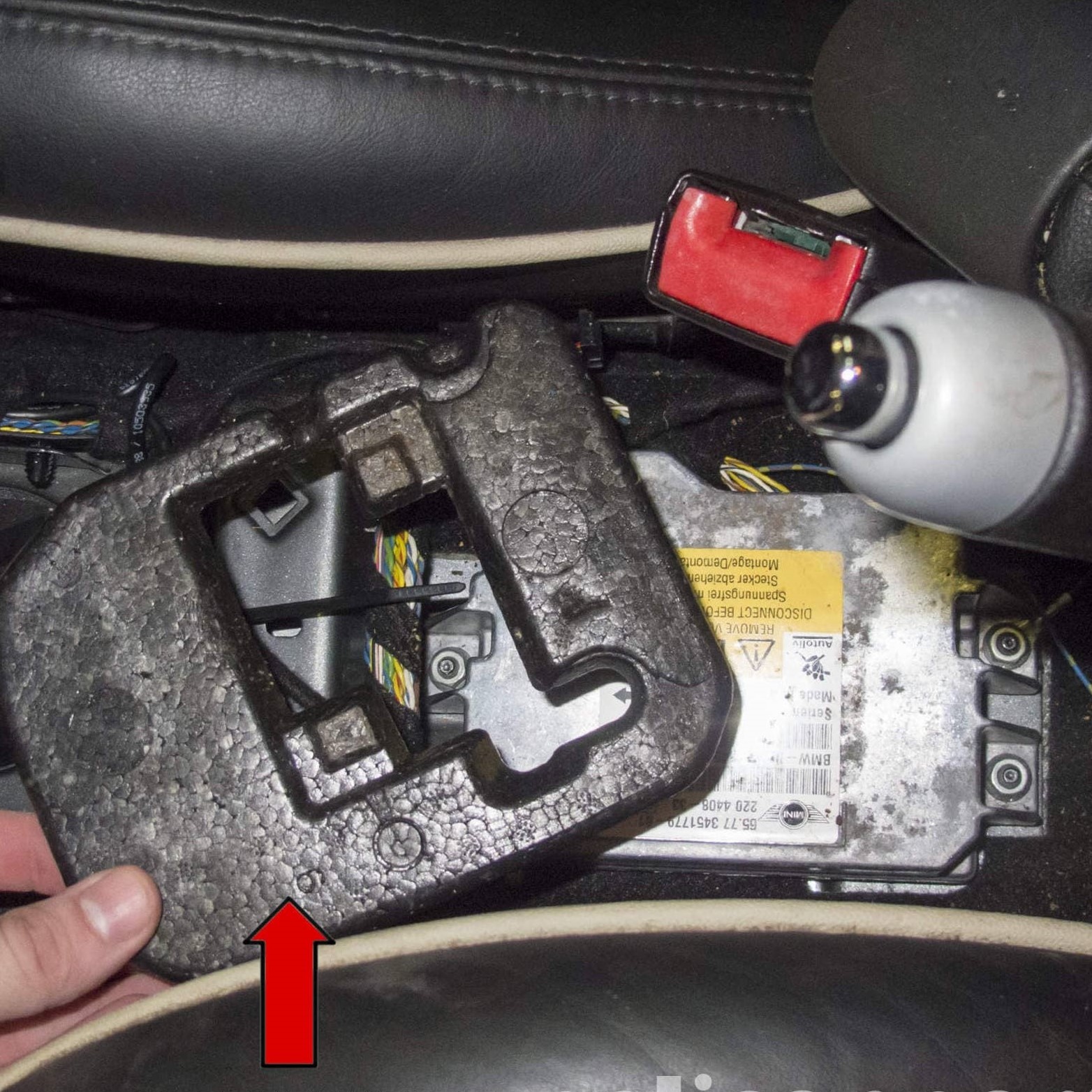 airbag module located