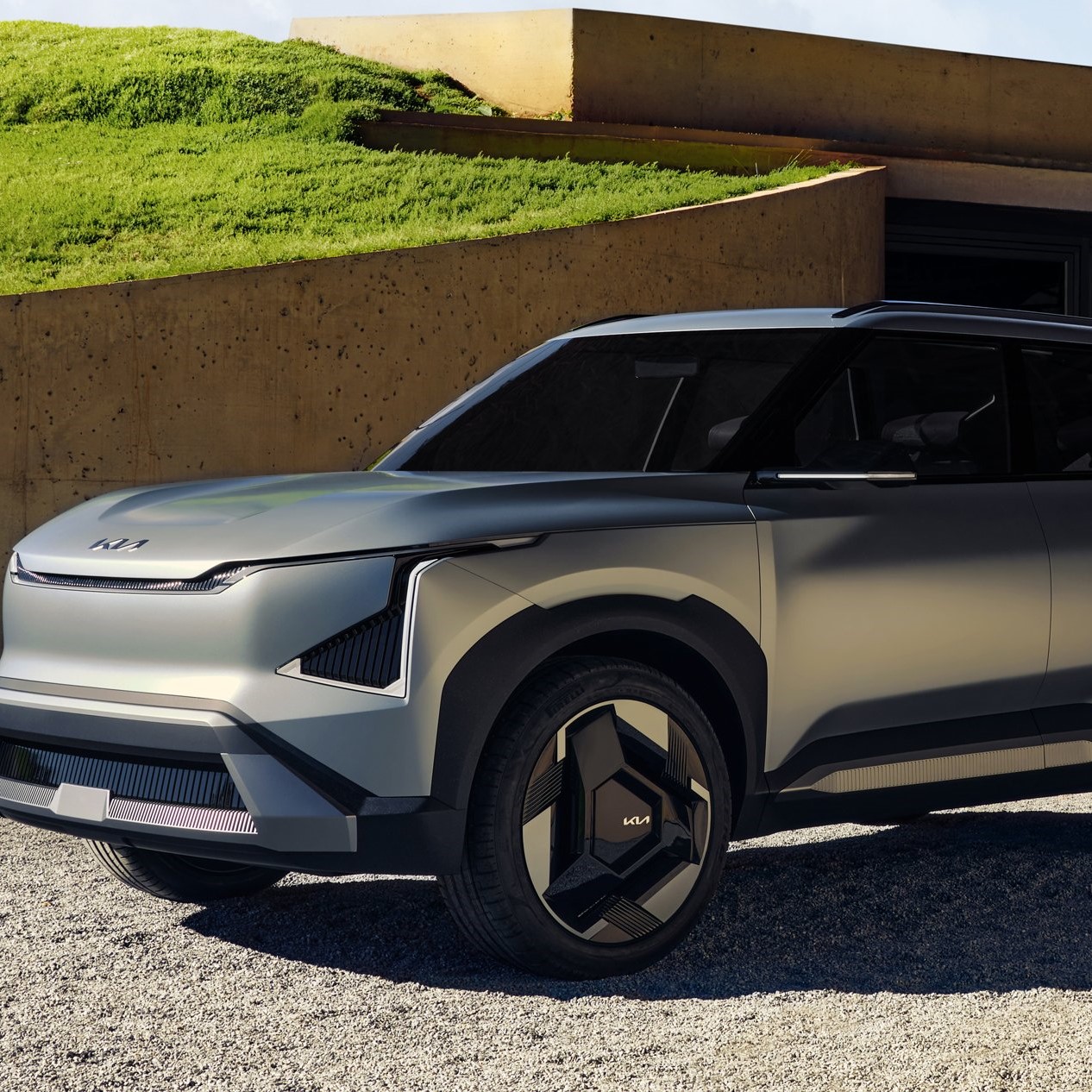 electric midsize suv