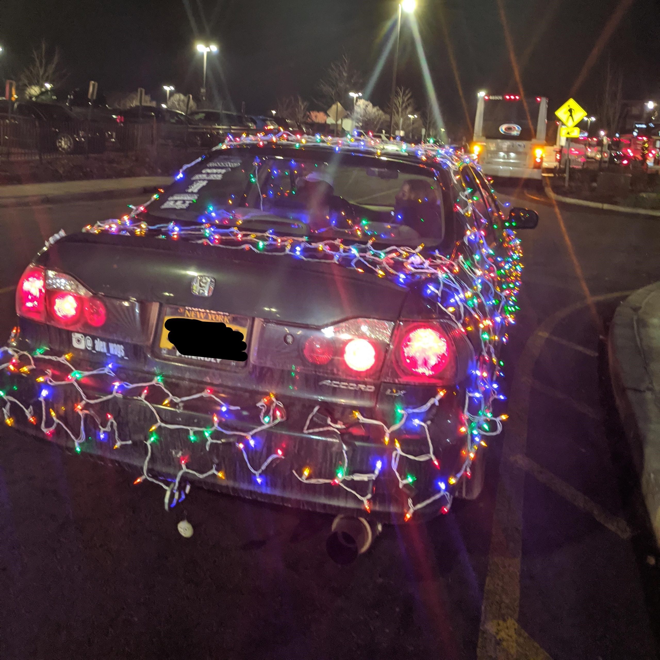 can you put christmas lights on your car