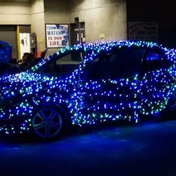 how to wrap your car in christmas lights