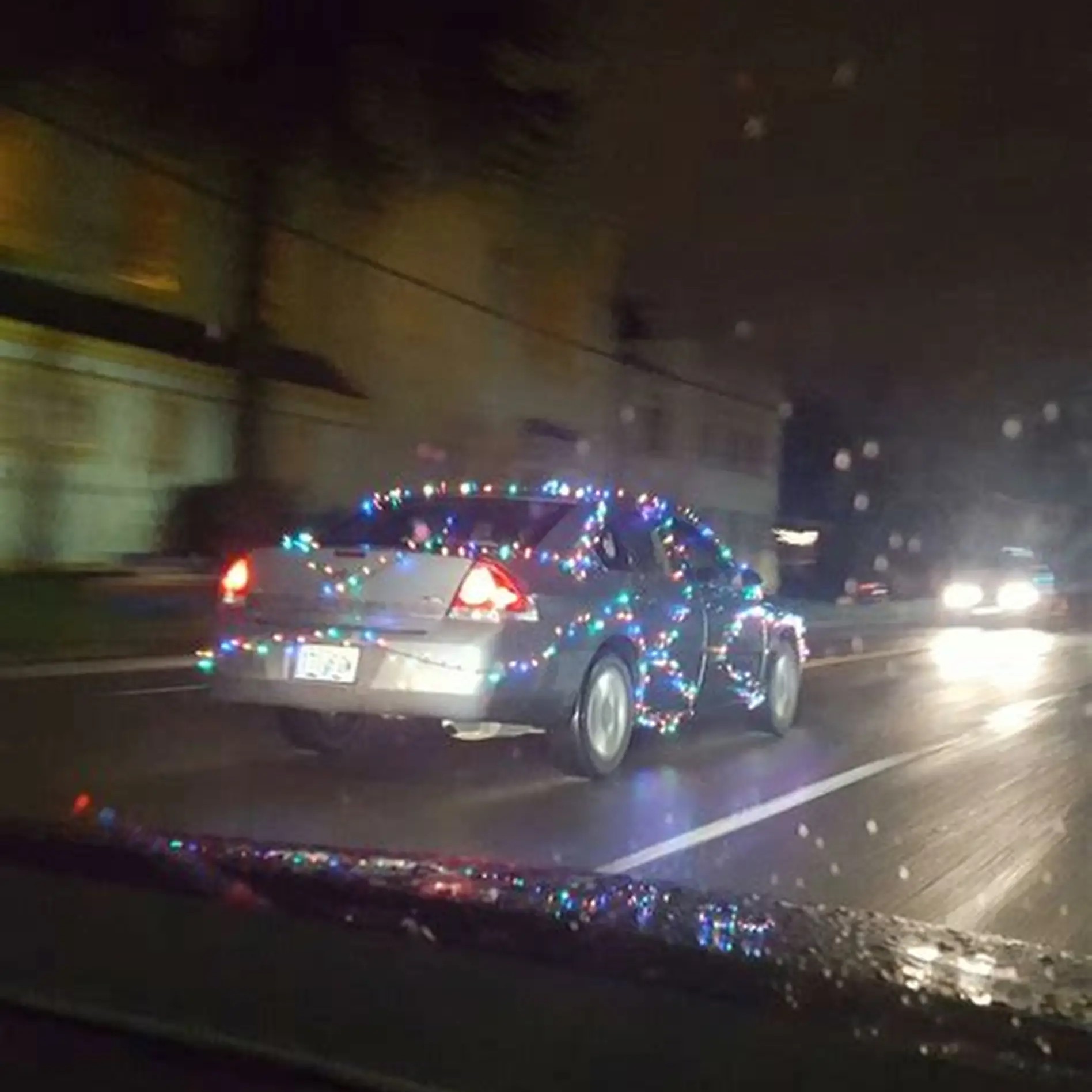put christmas lights on your car