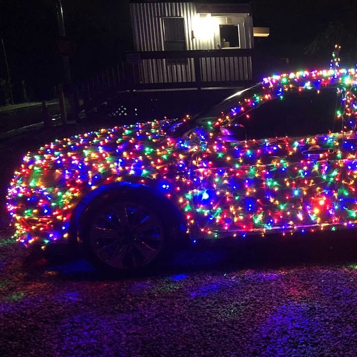 how to put christmas lights on car