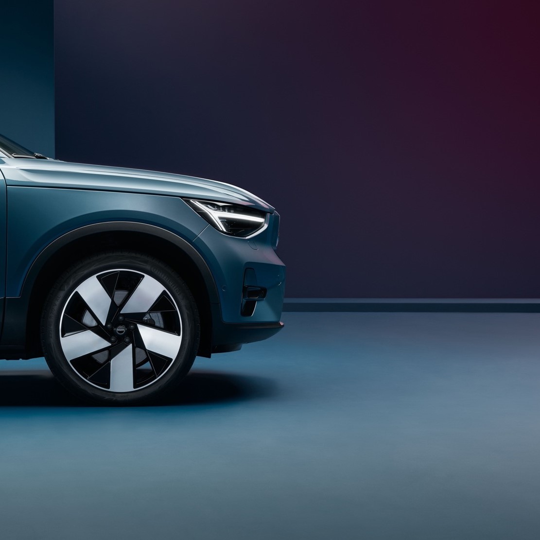 volvo suv electric