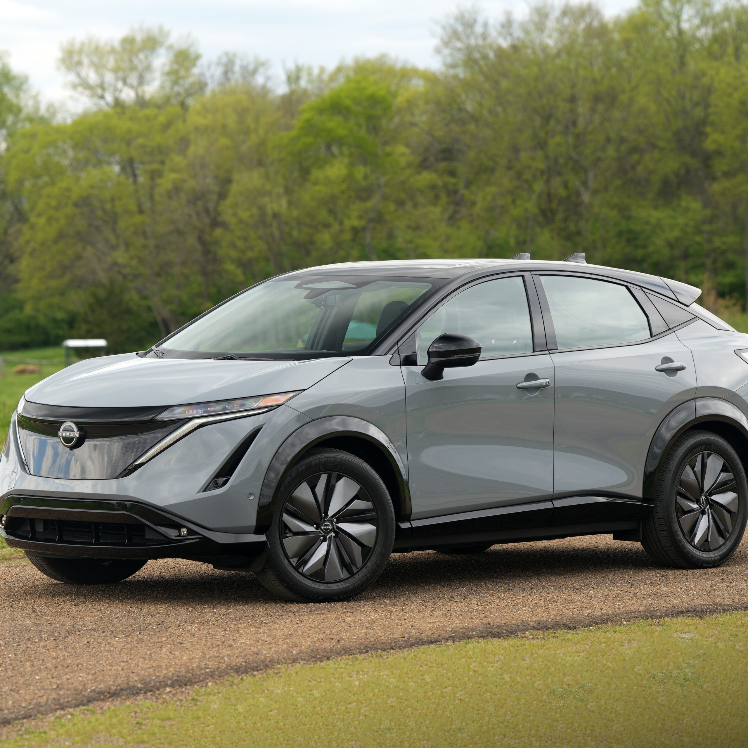 best mid size electric suv