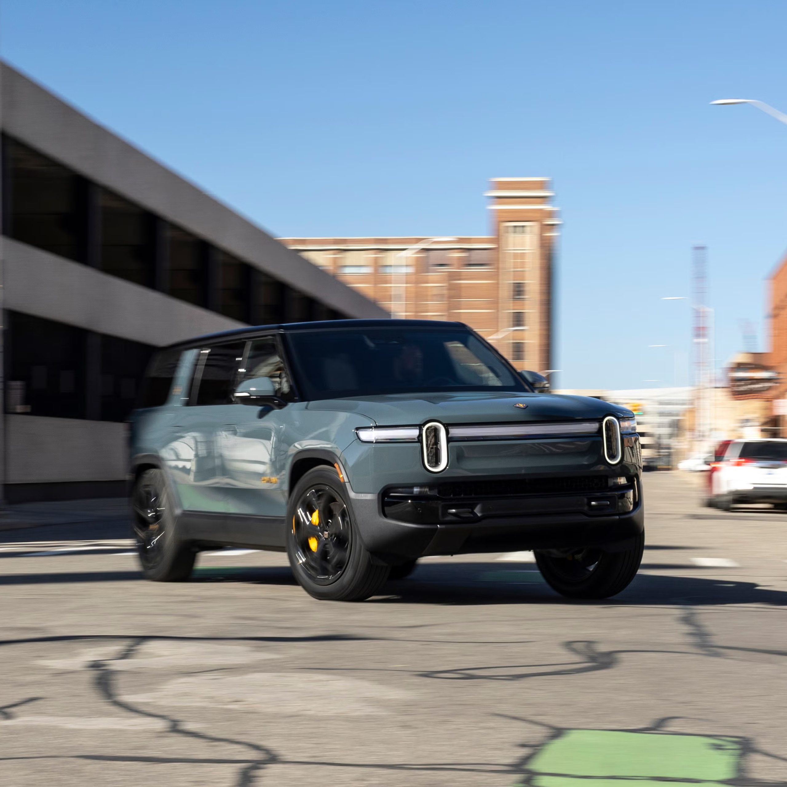 best mid size electric suv