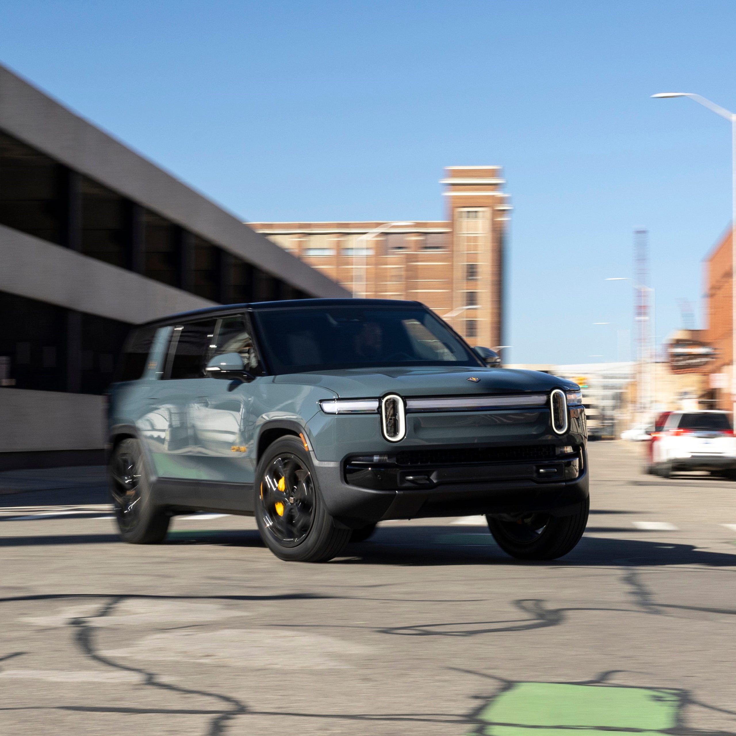 best electric luxury suv 2024