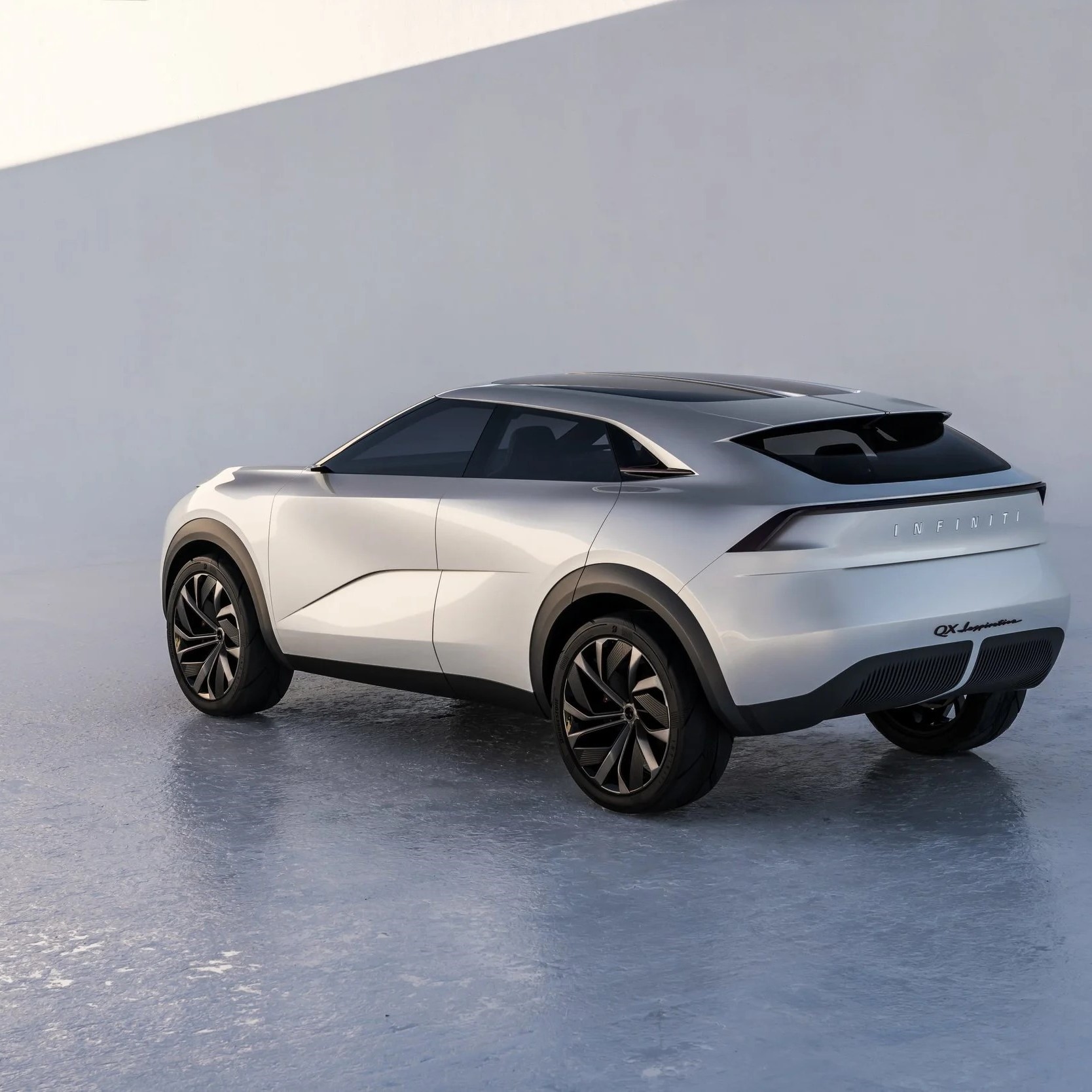 electric infiniti suv