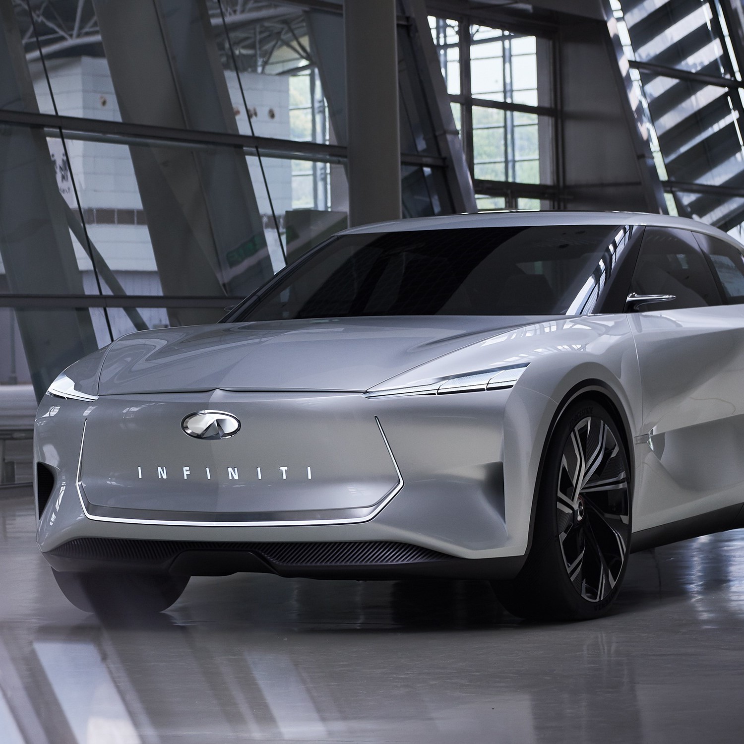 electric infiniti suv