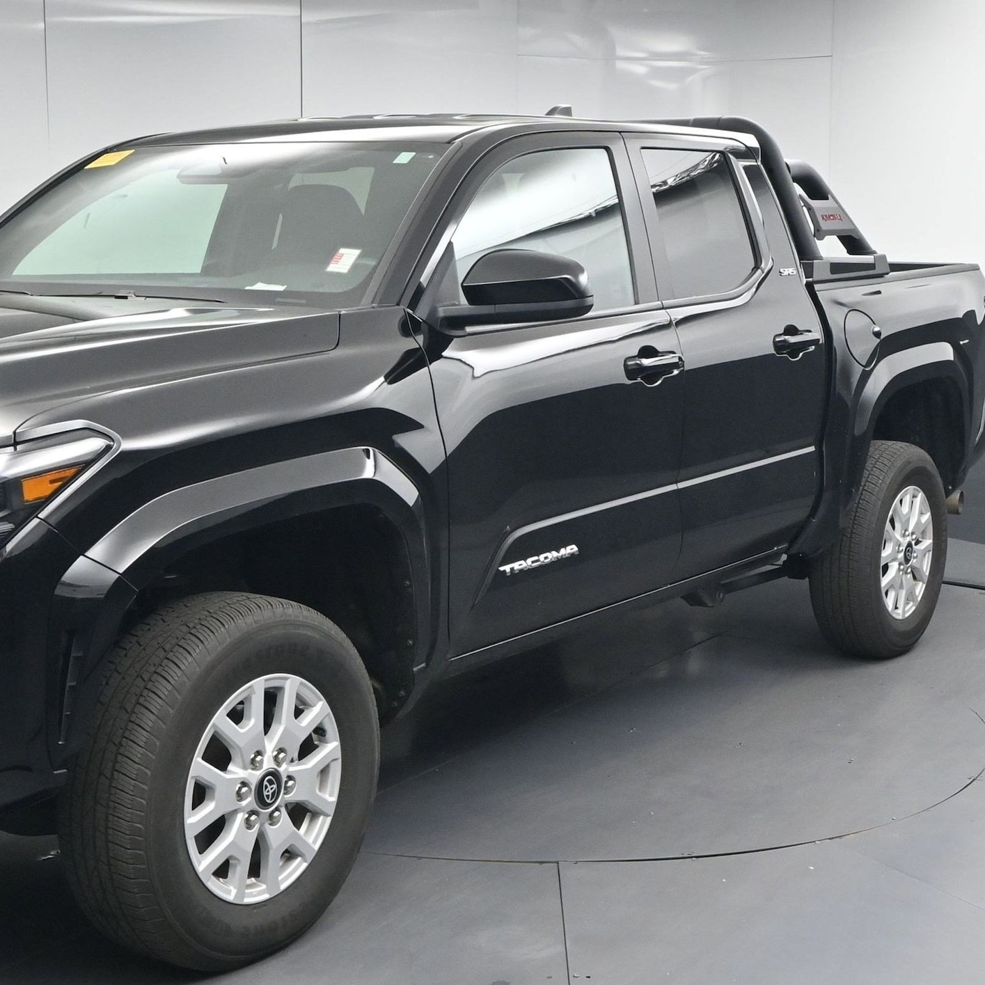 toyota tacoma pickup truck used