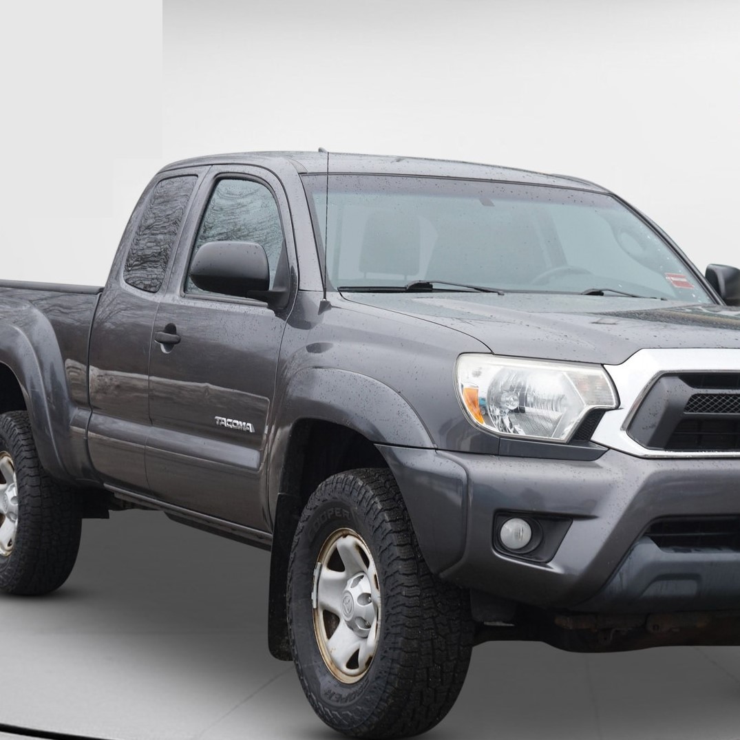 toyota tacoma pickup truck used