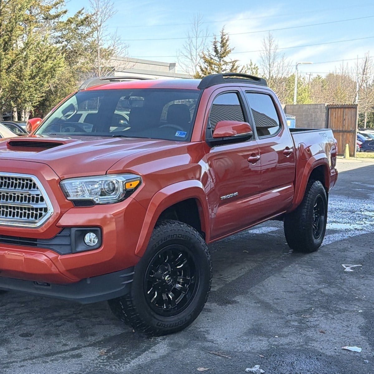 toyota tacoma pickup truck used
