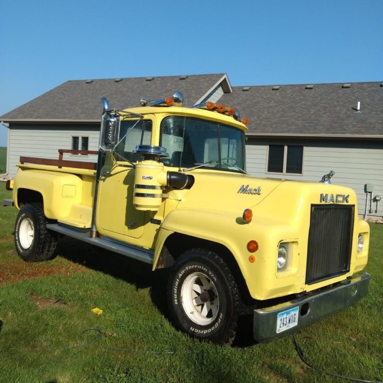 mack pickup truck